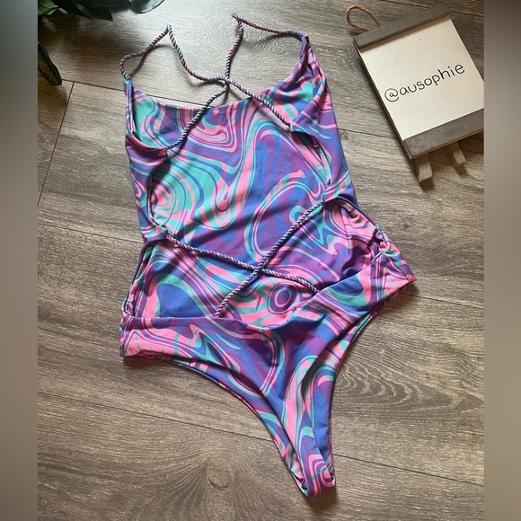 Ayra Swim Panama Strappy Tie Dye Cheeky Thong One Piece Swimsuit in Soda Pop M - Picture 5 of 11